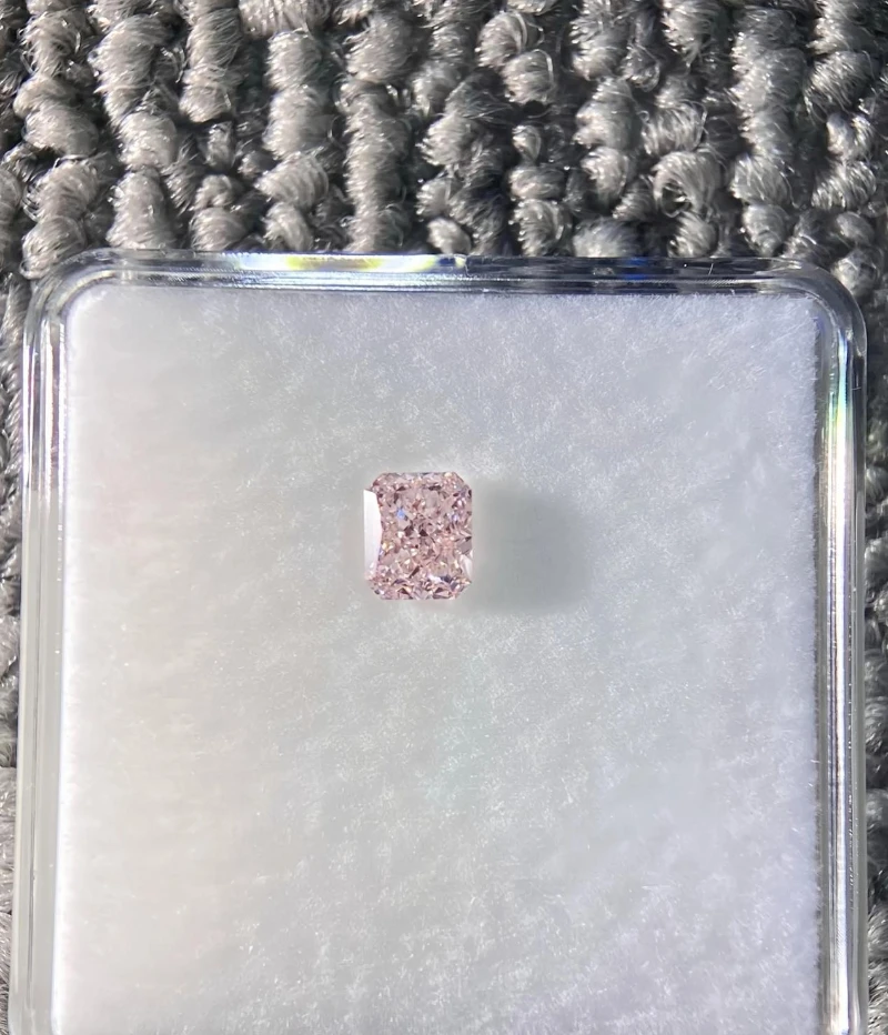 lab grown fancy intense pink radiant cut diamond (cvd) | igi certified | 2ex | vs1